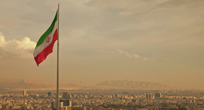 Perusahaan Yang Terkait Perairan Iran Ditinjau Karena Sanksi Amerika